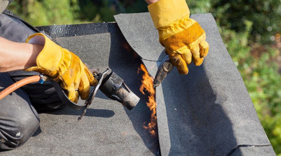 Professional gutter cleaning in Sperryville, VA
